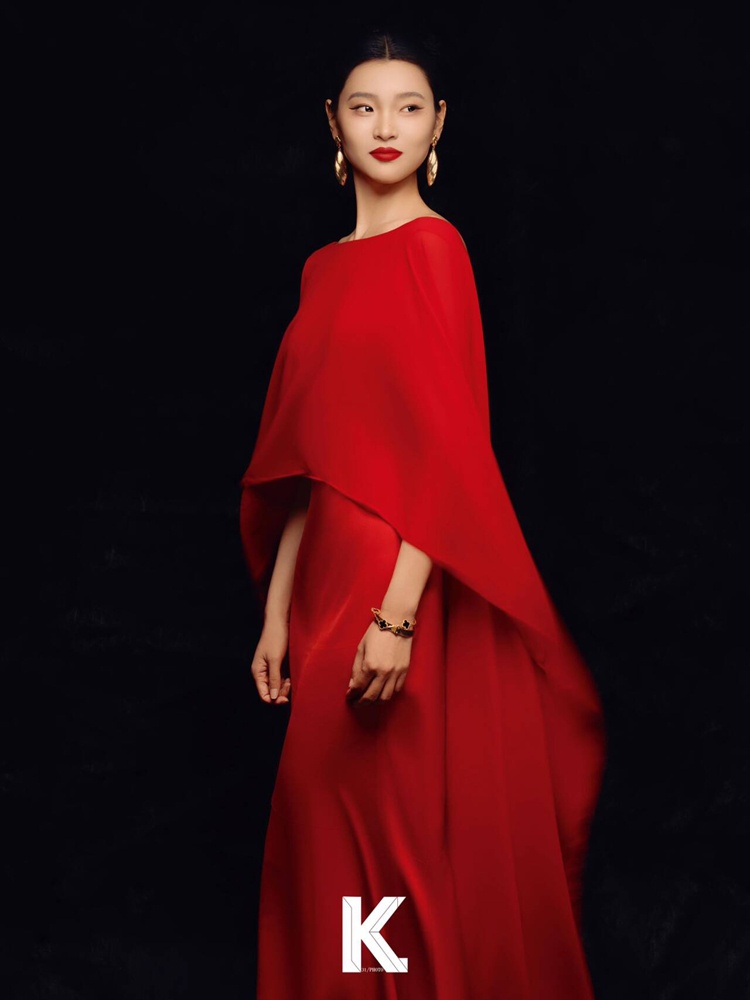 2026 New Fashion High-End Red  - Ethnic Fashion Studio 评论和价格