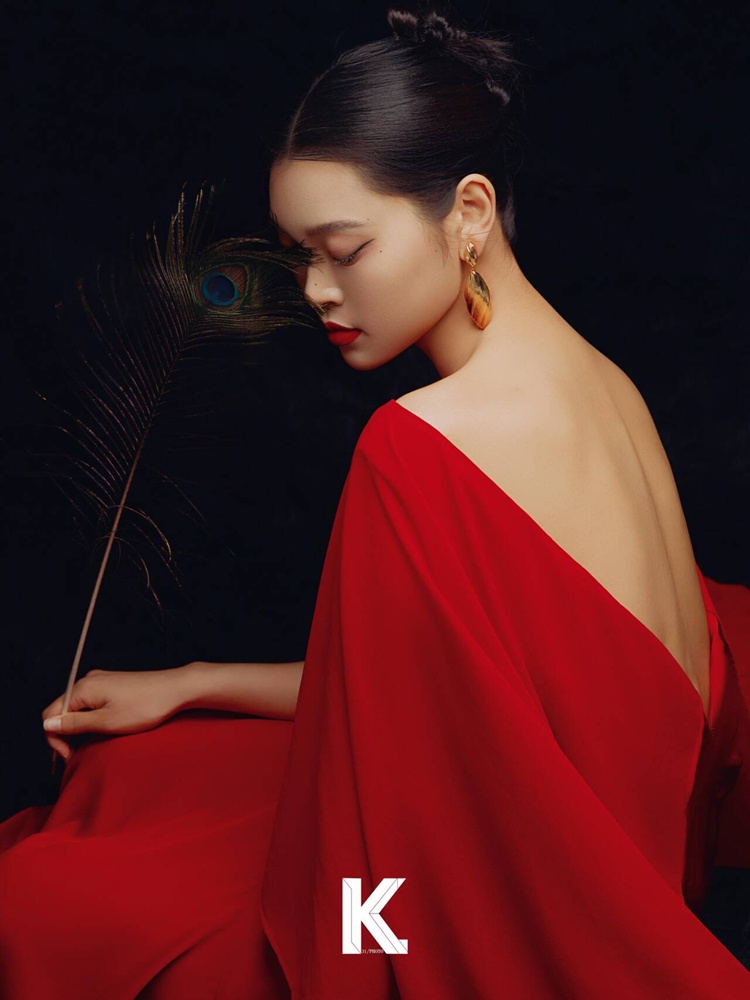 2026 New Fashion High-End Red  - Ethnic Fashion Studio 评论和价格
