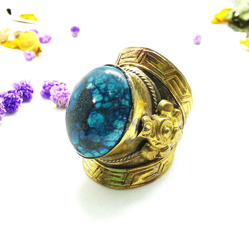 Tibetan Big Rings for Man Gold - Ethnic Fashion Com 评论和价格
